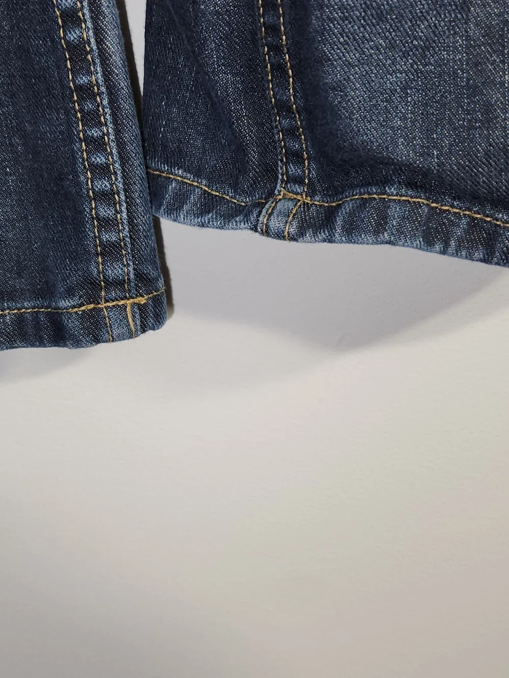 Men's Dark Blue Classic Straight Jeans Claiborne 36/30. Nice
